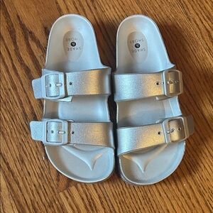 Shade & Shore Metallic Silver Size 5 Sandals